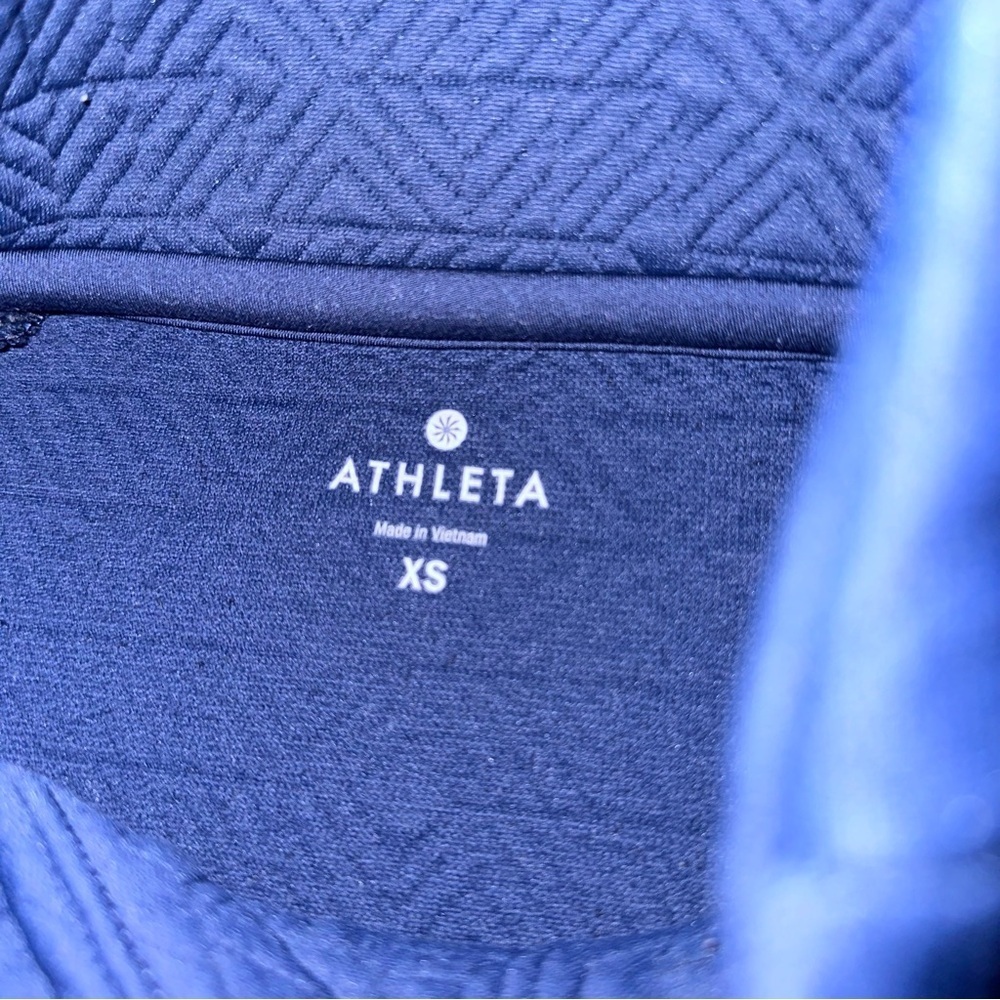 Athleta Jacquard Elevation Quilted Oversized Pullover Sweatshirt - Picture 3 of 6